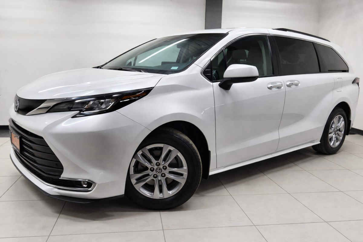 Toyota Sienna 2023