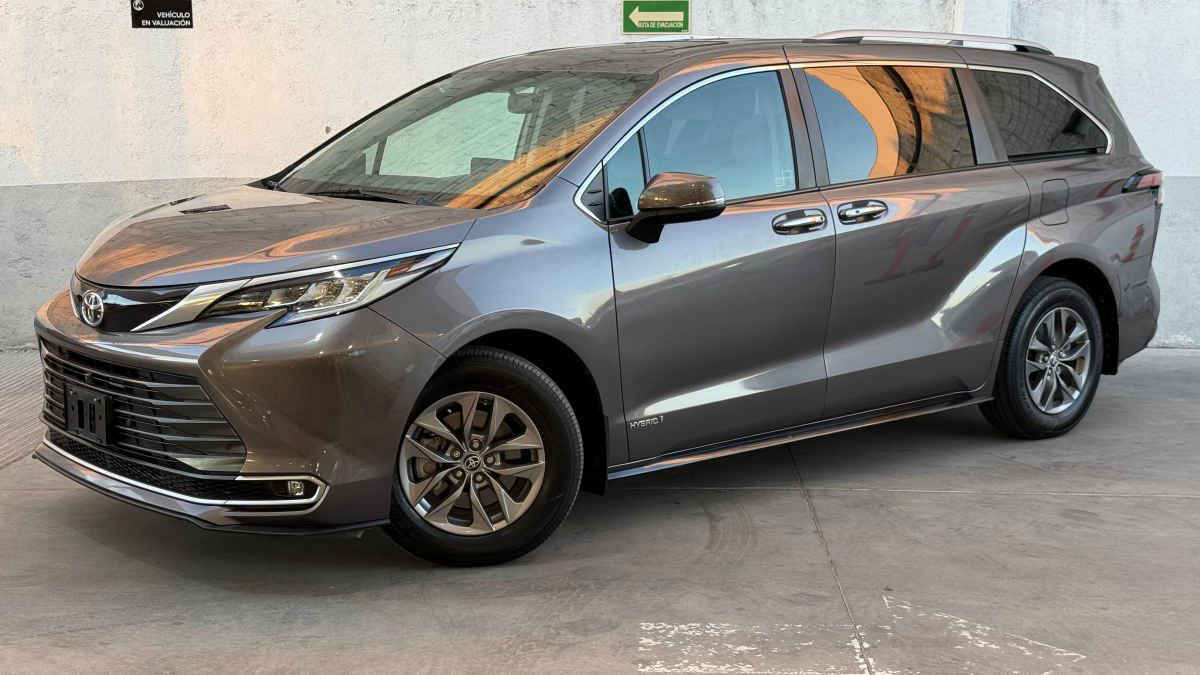 Toyota Sienna 2021