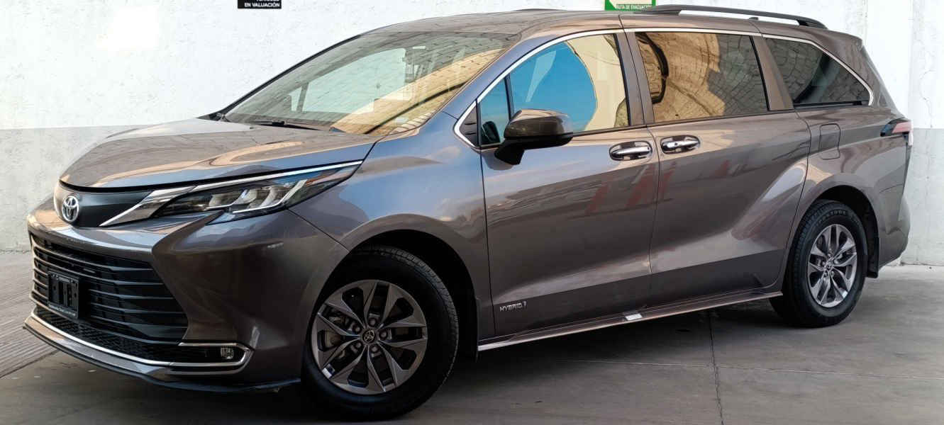 Toyota Sienna 2021