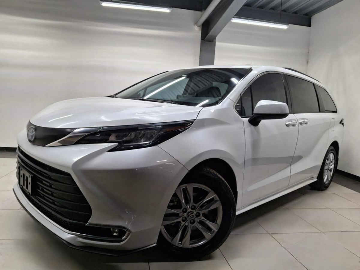 Toyota Sienna 2022