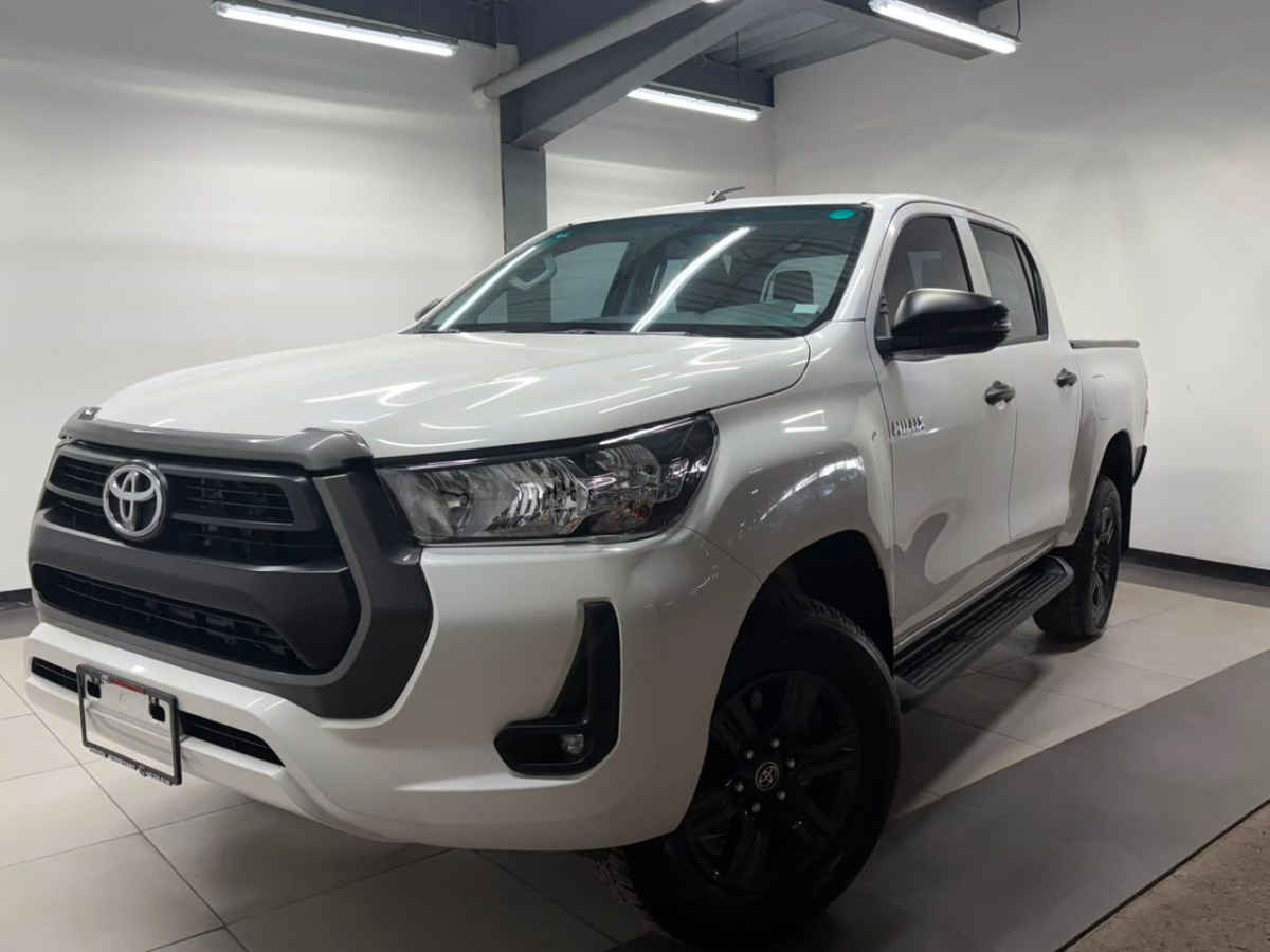 Toyota Hilux 2024