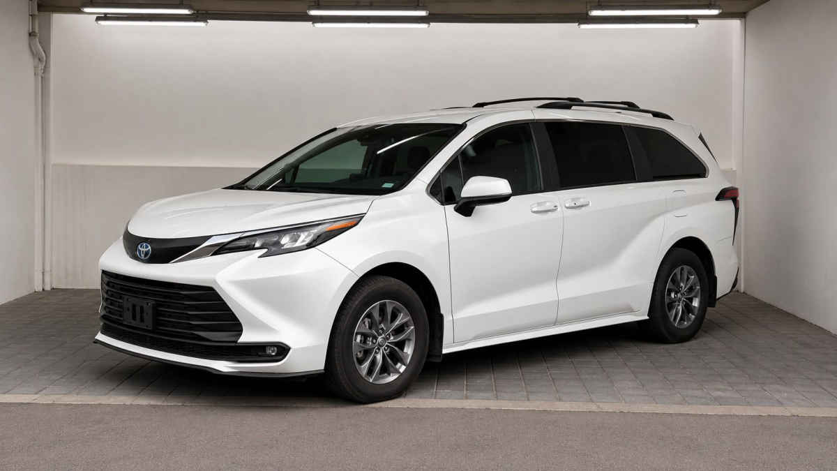 Toyota Sienna 2025