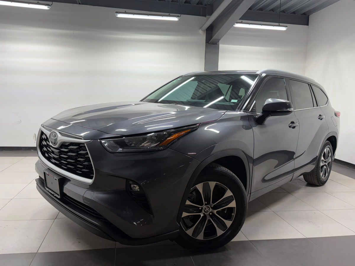 Toyota Highlander 2025