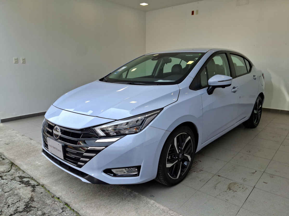 Nissan Versa 2024