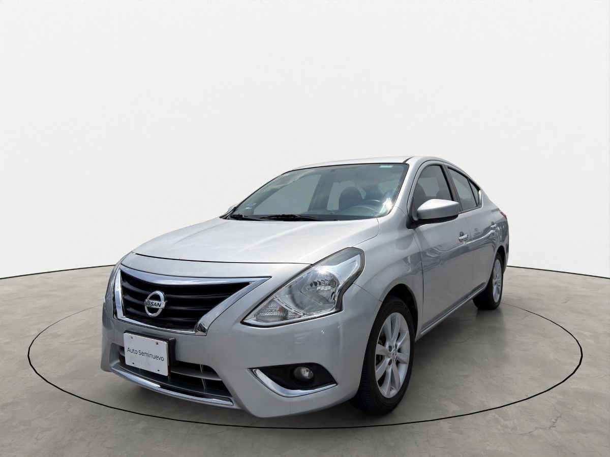 Nissan Versa 2015