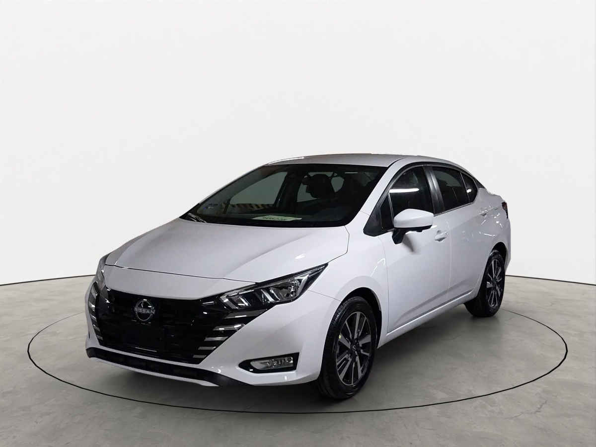 Nissan Versa 2024