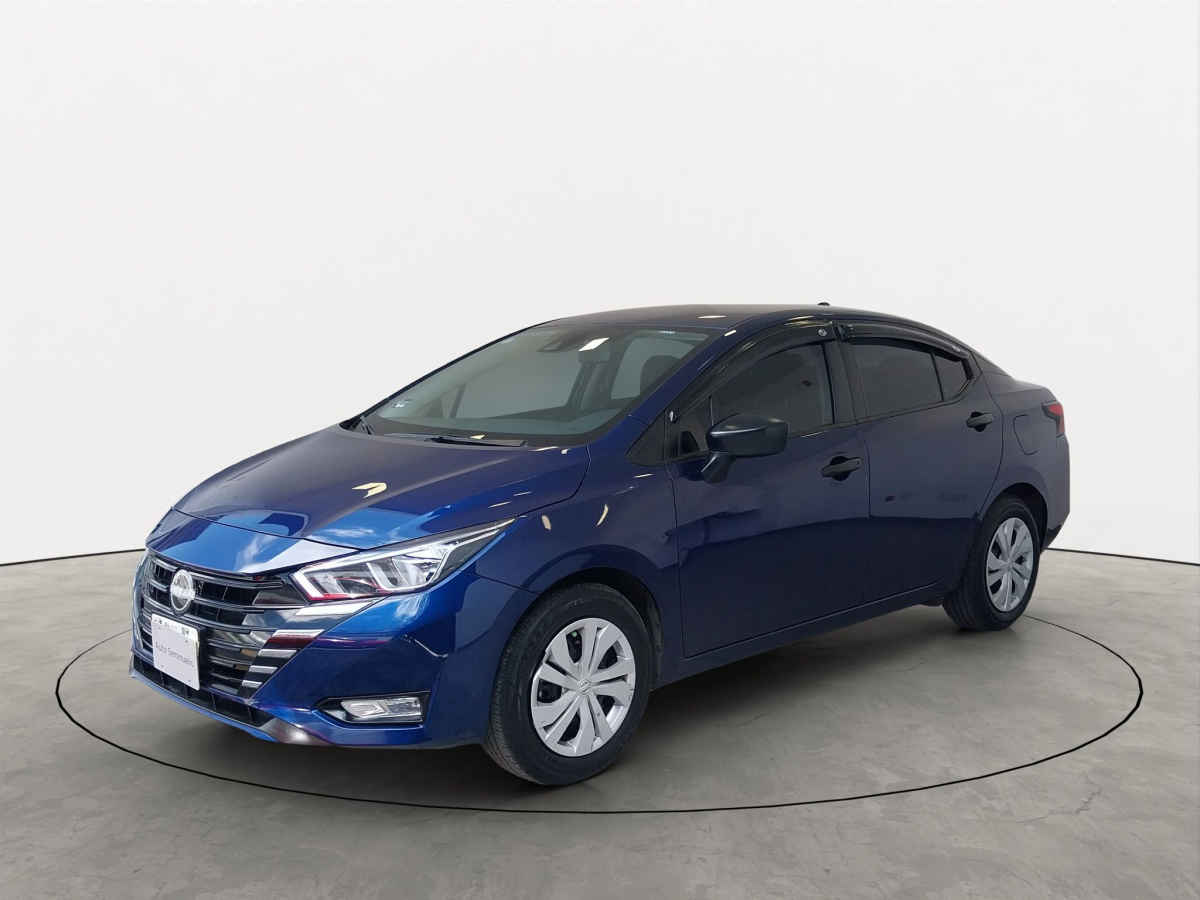 Nissan Versa 2025