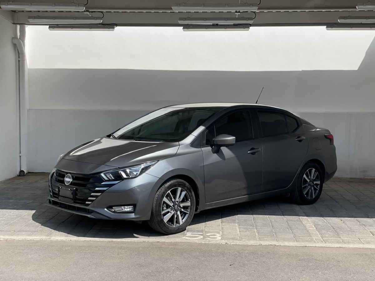 Nissan Versa 2025